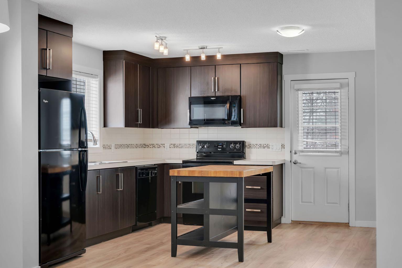 406 Mckenzie Towne Close SE