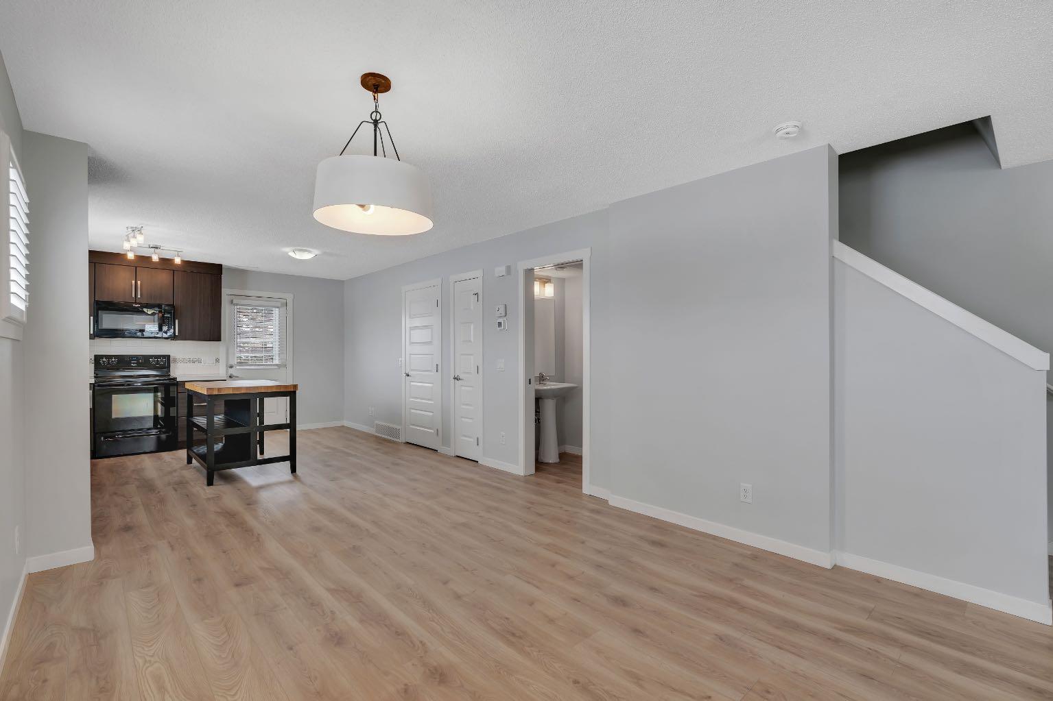 406 Mckenzie Towne Close SE