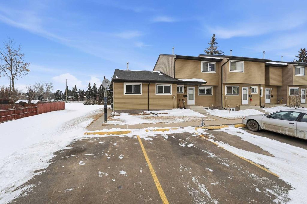 Photo of 96 Holmes Street #1, Red Deer, AB T4P 6G6 (MLS # A2288471)