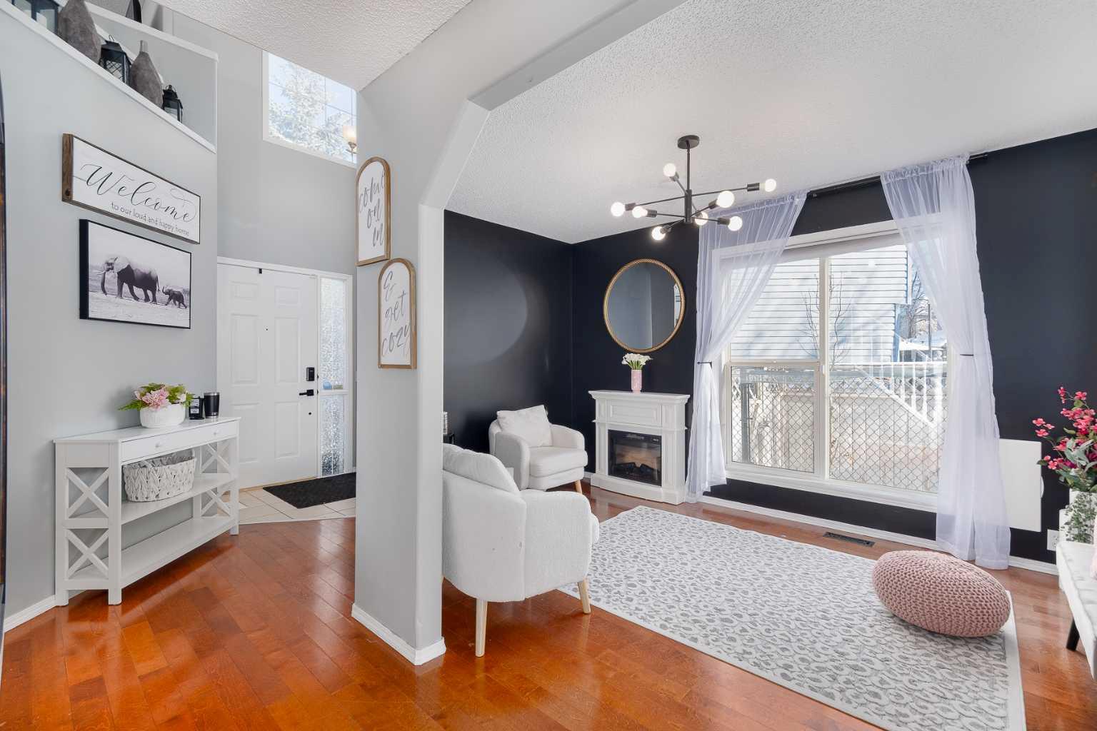 165 Chaparral Common SE