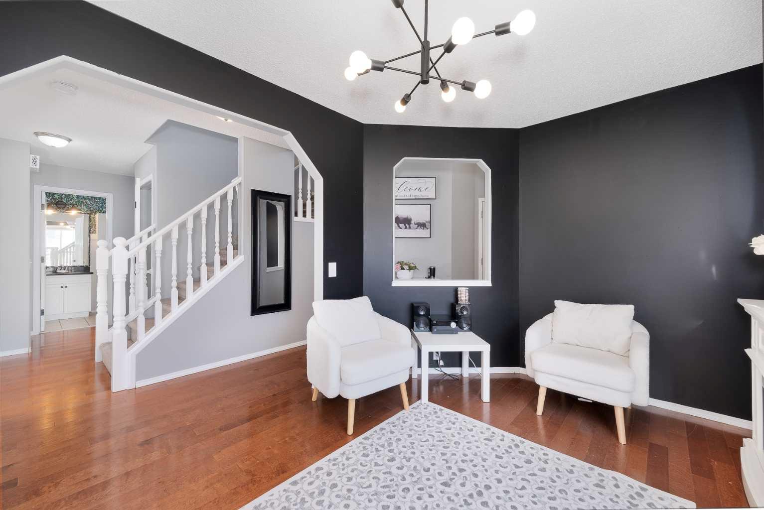 165 Chaparral Common SE