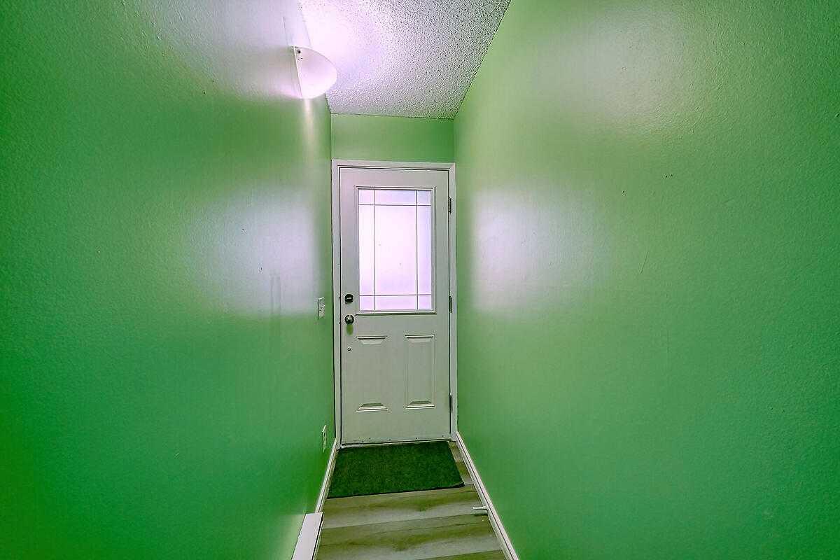 2200 Woodview Drive SW 206