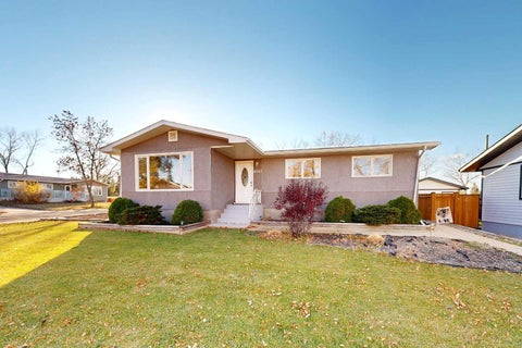 Photo of 4002 58 Street, Stettler, AB T4K 1H5 (MLS # A2351933)