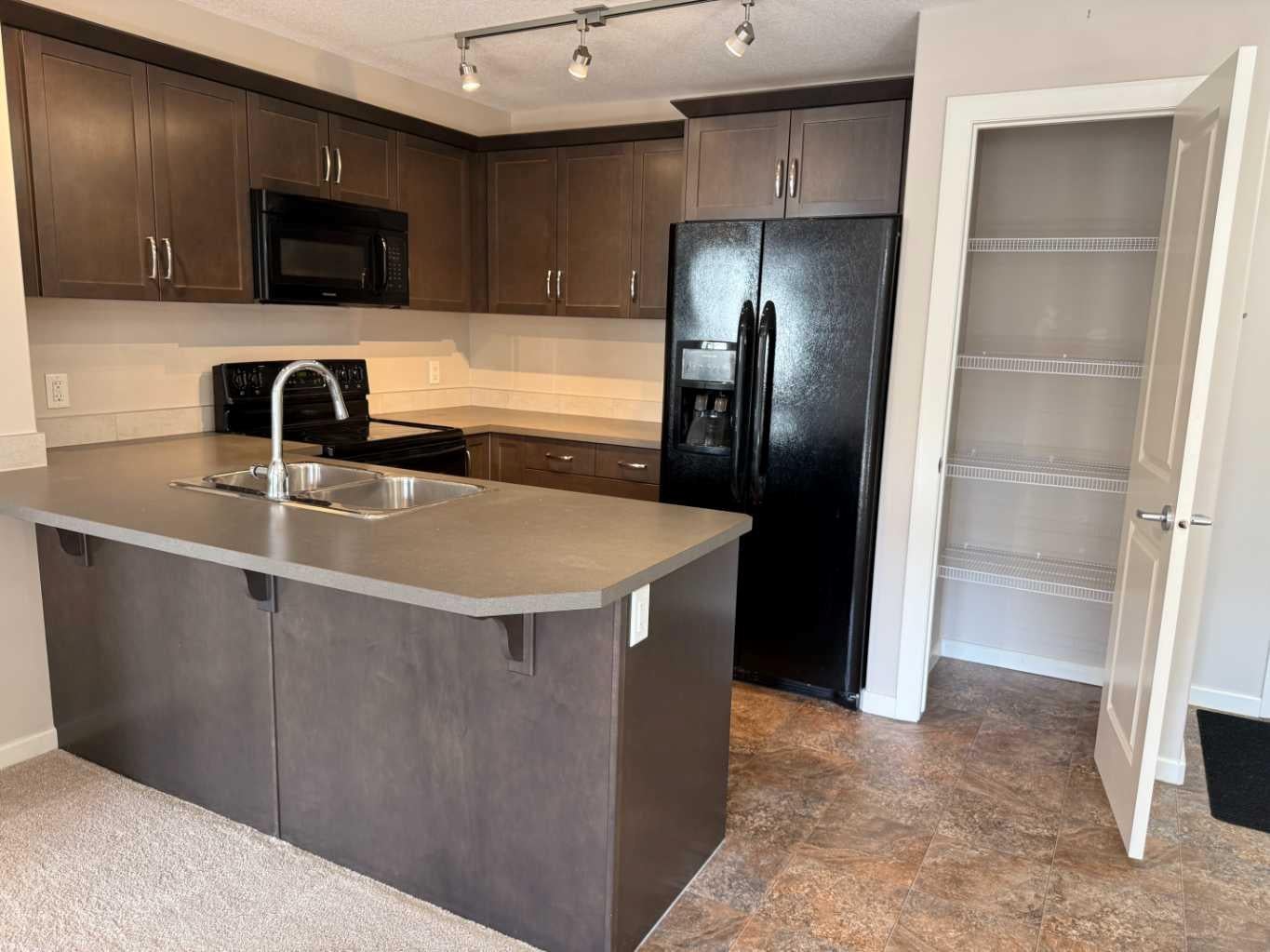 402 Kincora Glen Road NW 3307