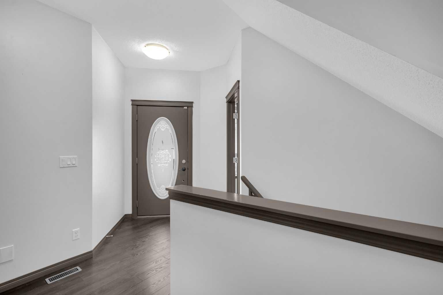 1121 Kingston Crescent SE