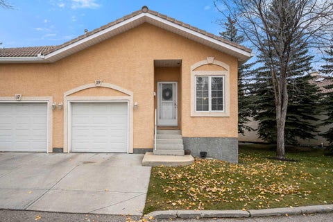 Photo of 19 Scimitar Heath NW, Calgary, AB T3L 2E1 (MLS # A2346926)