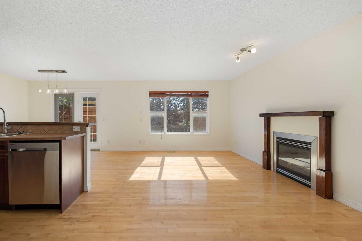 78 Cougar Plateau Way SW