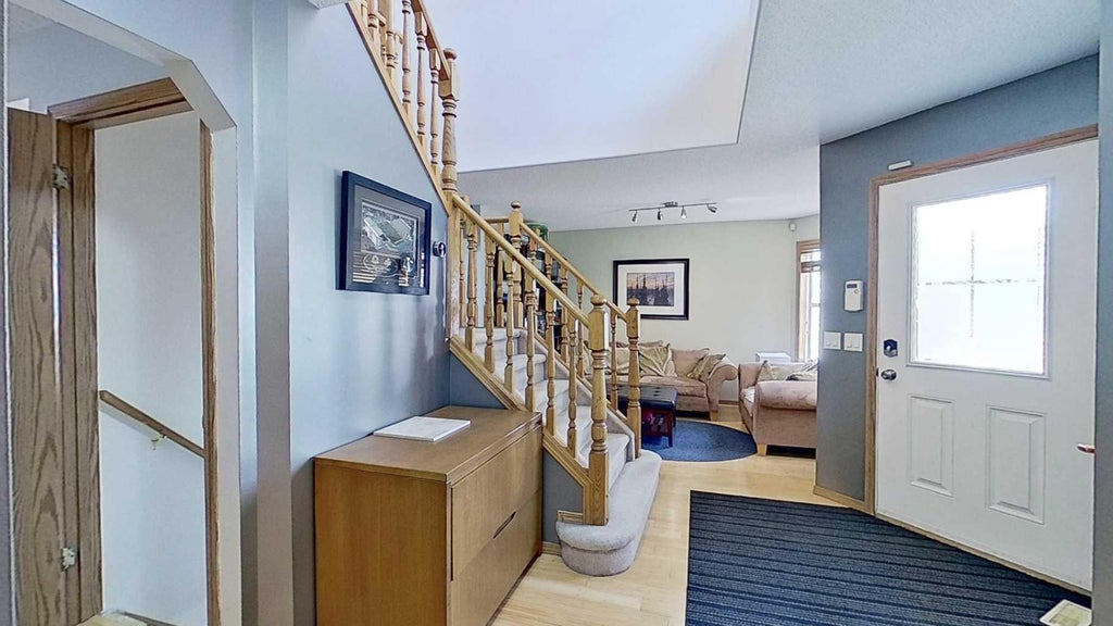 Photo of 29 Harvest Glen Link NE, Calgary, AB T3K 4N1 (MLS # A2342137)