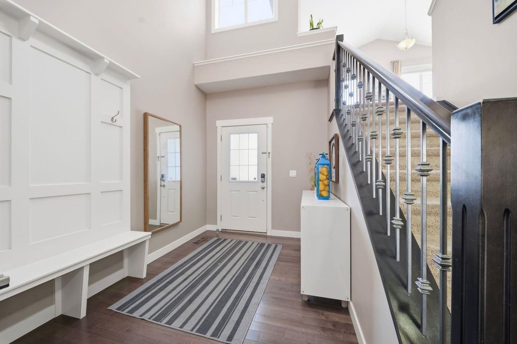 Photo of 639 Copperpond Circle SE, Calgary, AB T2Z 4M2 (MLS # A2287743)