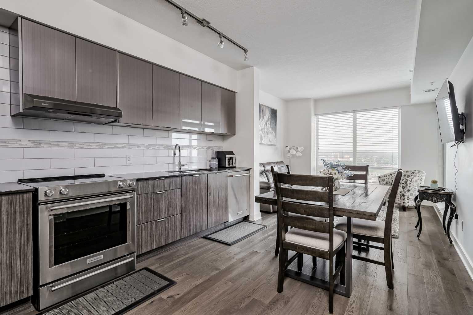 930 6 Avenue SW 3303