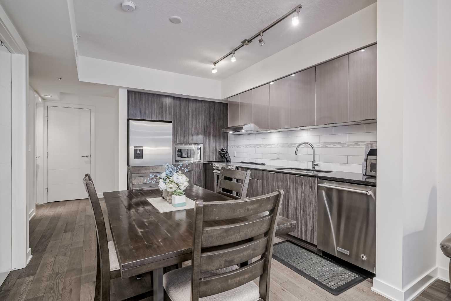 930 6 Avenue SW 3303
