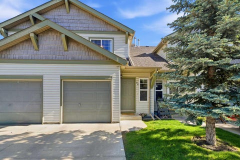 Photo of 96 Eversyde Court SW, Calgary, AB T2Y 4S3 (MLS # A2319203)