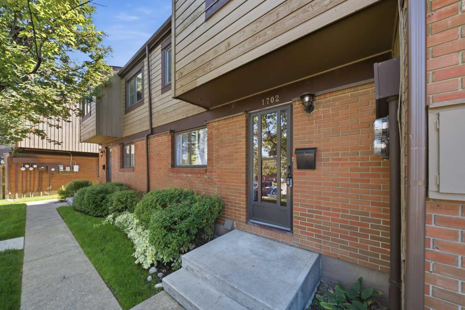 9803 24 Street SW 1702