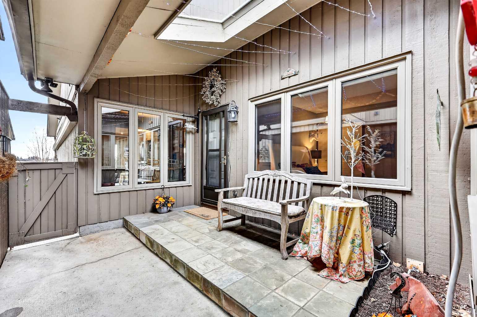 860 Midridge Drive SE 832