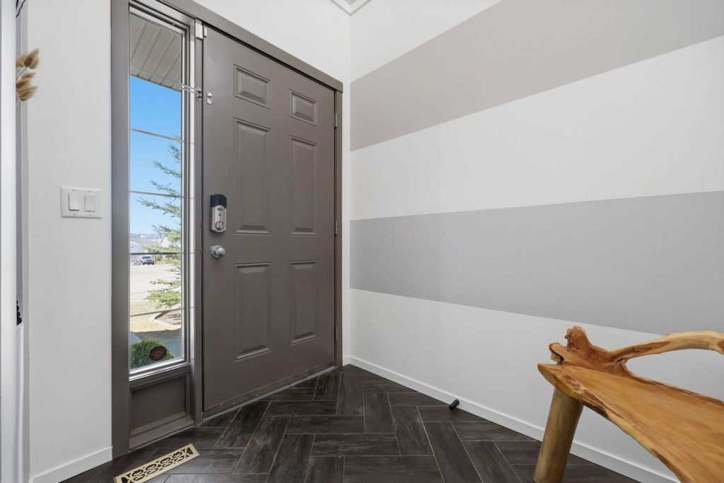Photo of 112 Evanston View NW, Calgary, AB T3P 1H3 (MLS # A2295444)