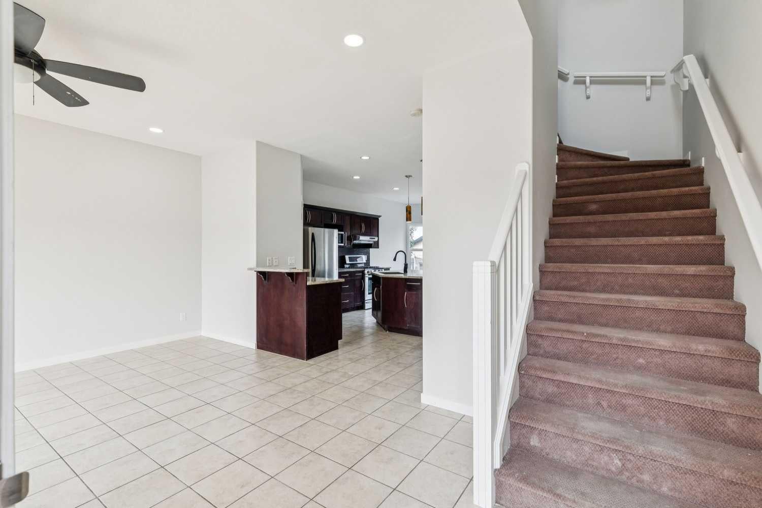 12 Autumn Court SE