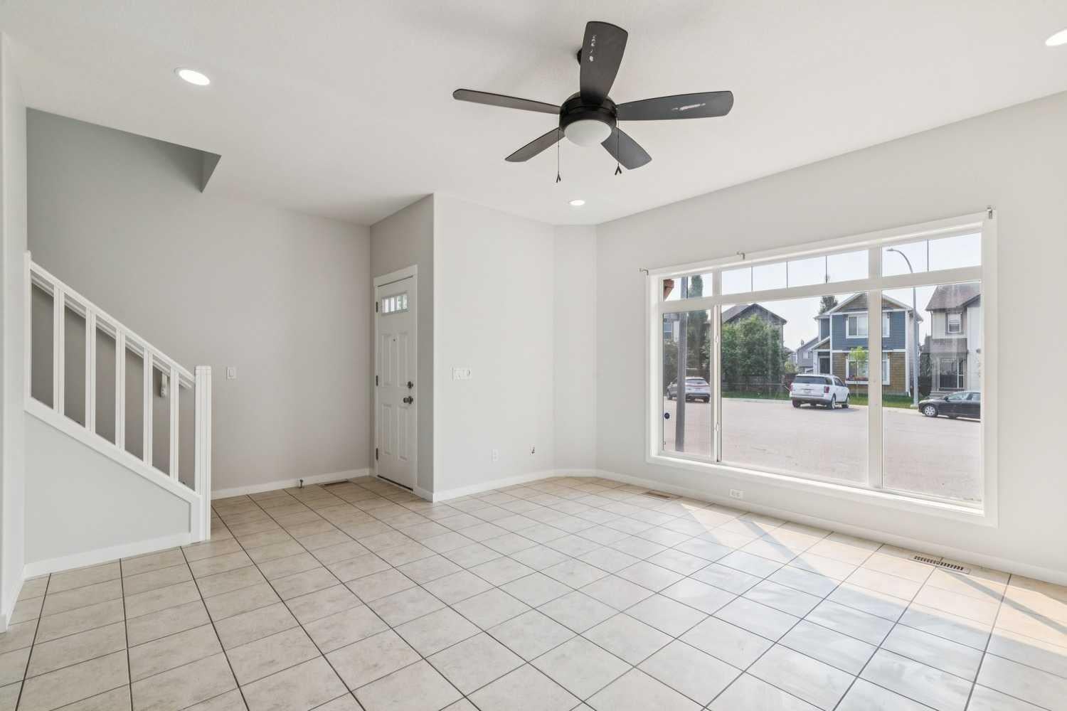 12 Autumn Court SE