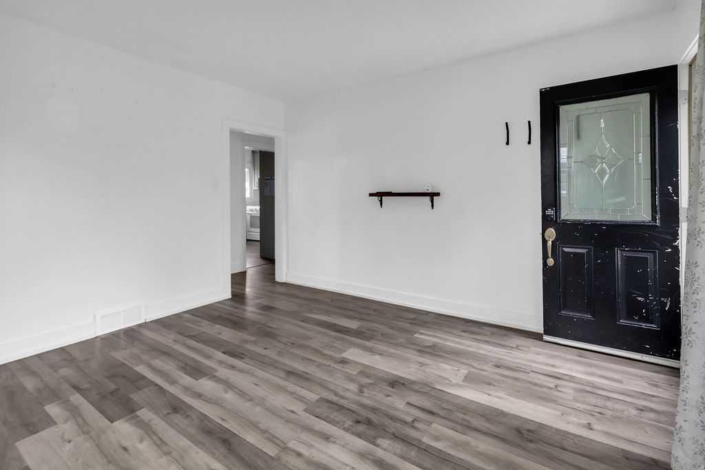 1212 Bantry Street NE