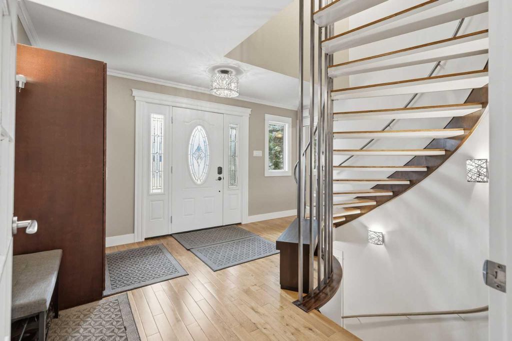 Photo of 3308 Lakeside Crescent SW, Calgary, AB T3E 6A6 (MLS # A2304264)