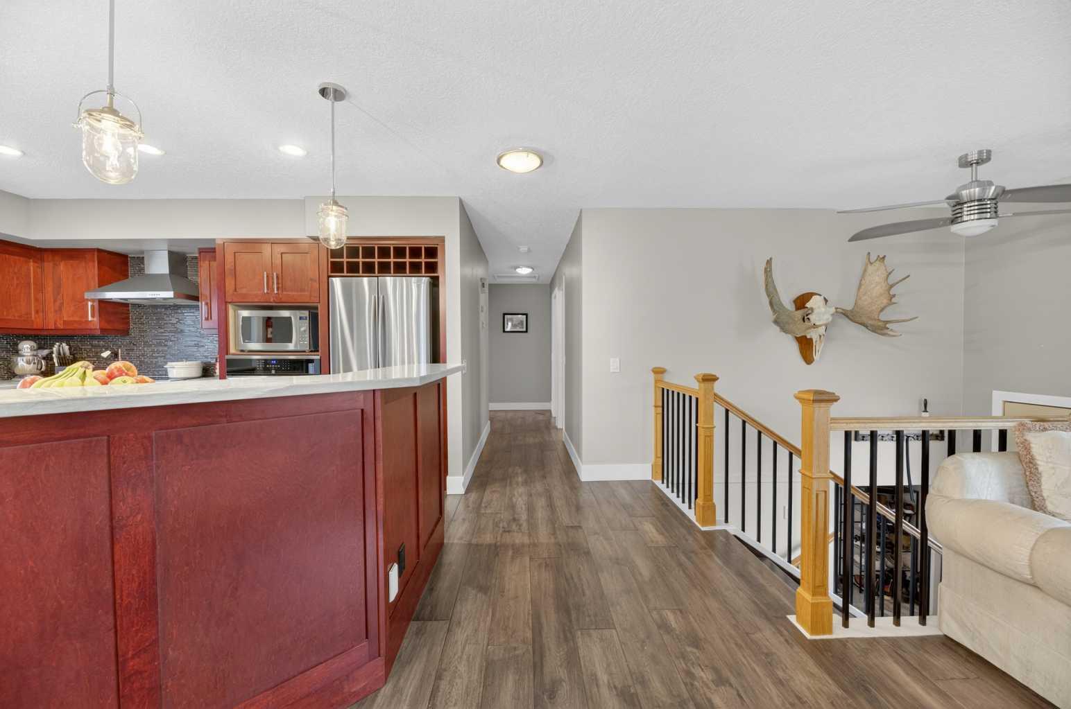 35 Queen Isabella Close SE