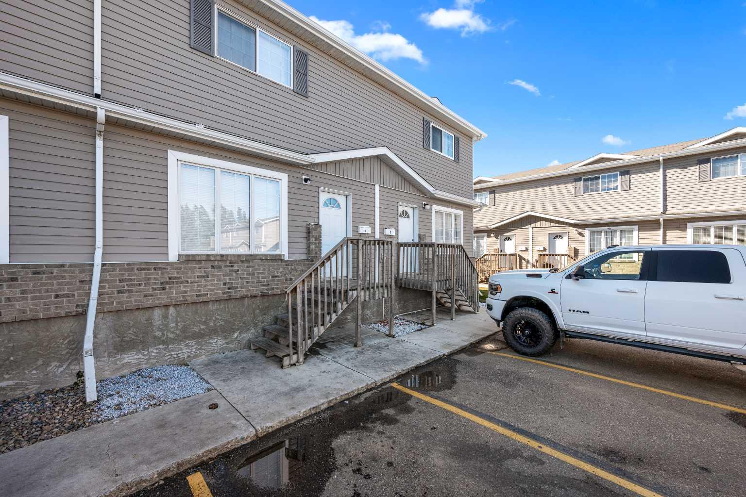 1811 49 Avenue Unit 6