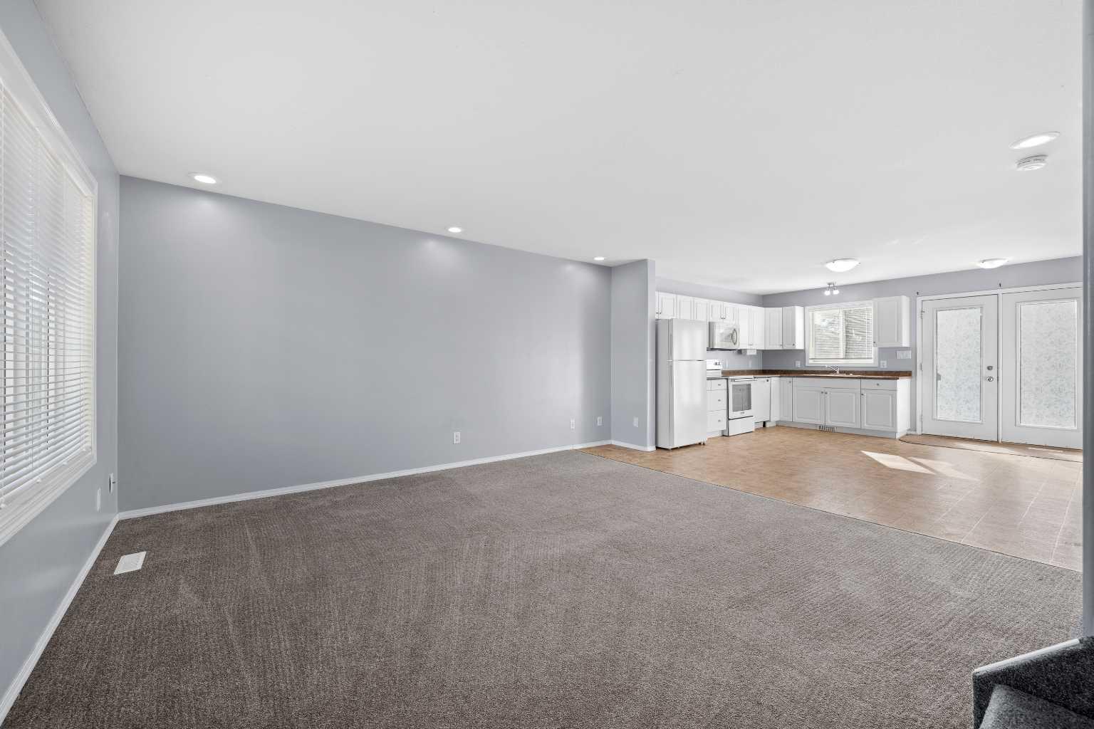 1811 49 Avenue Unit 6