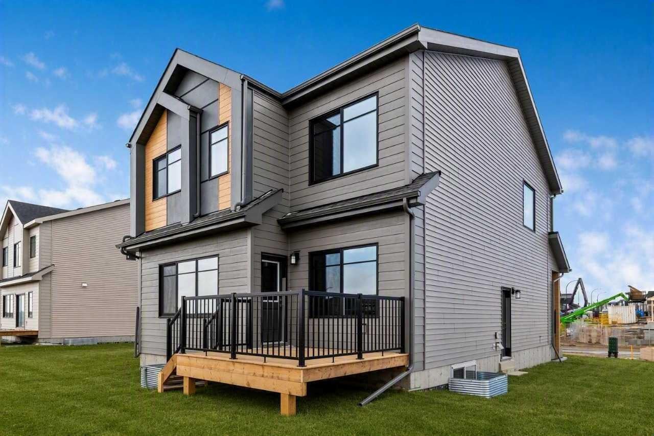 367 Heartwood Gardens SE