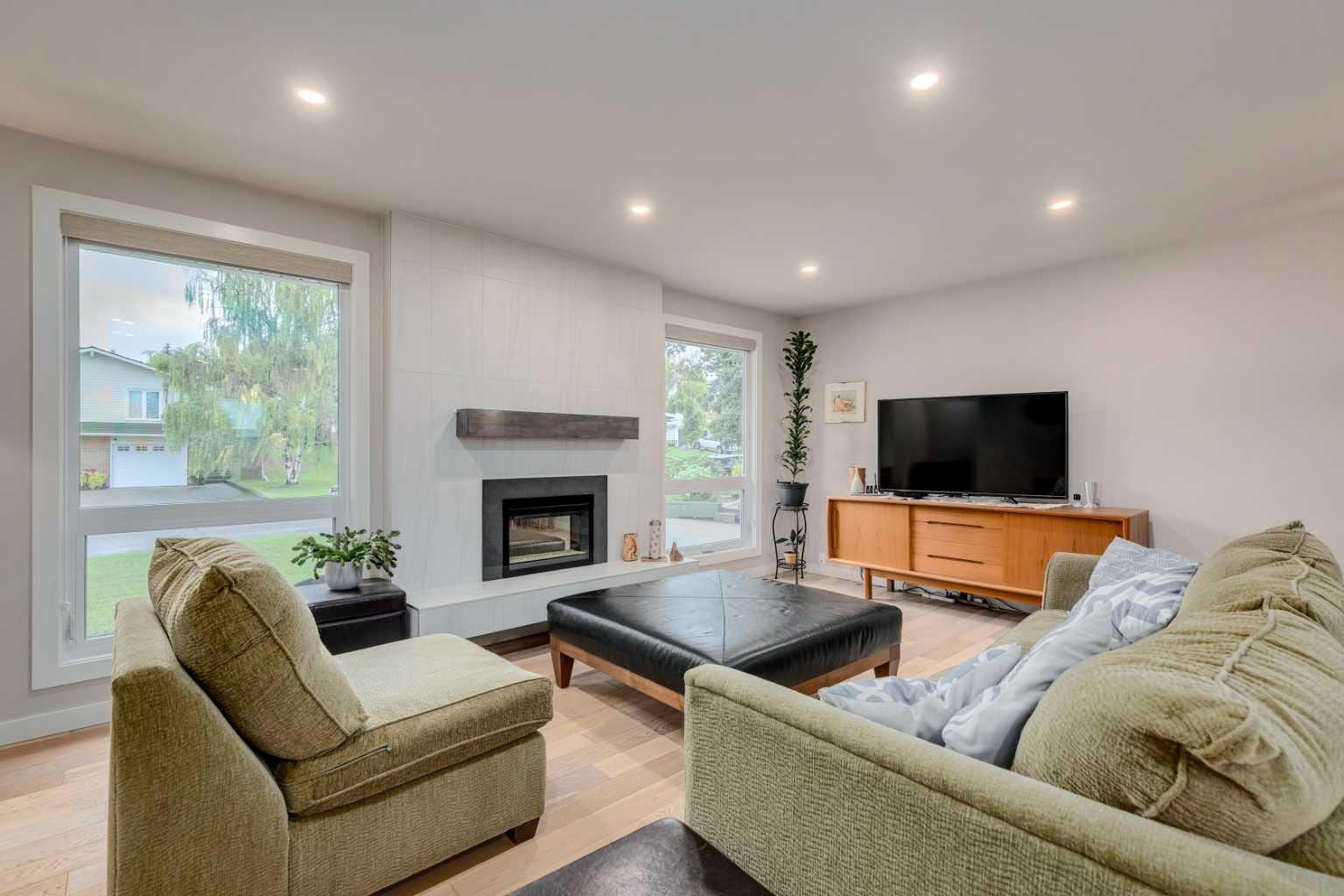 248 Canniff Place SW