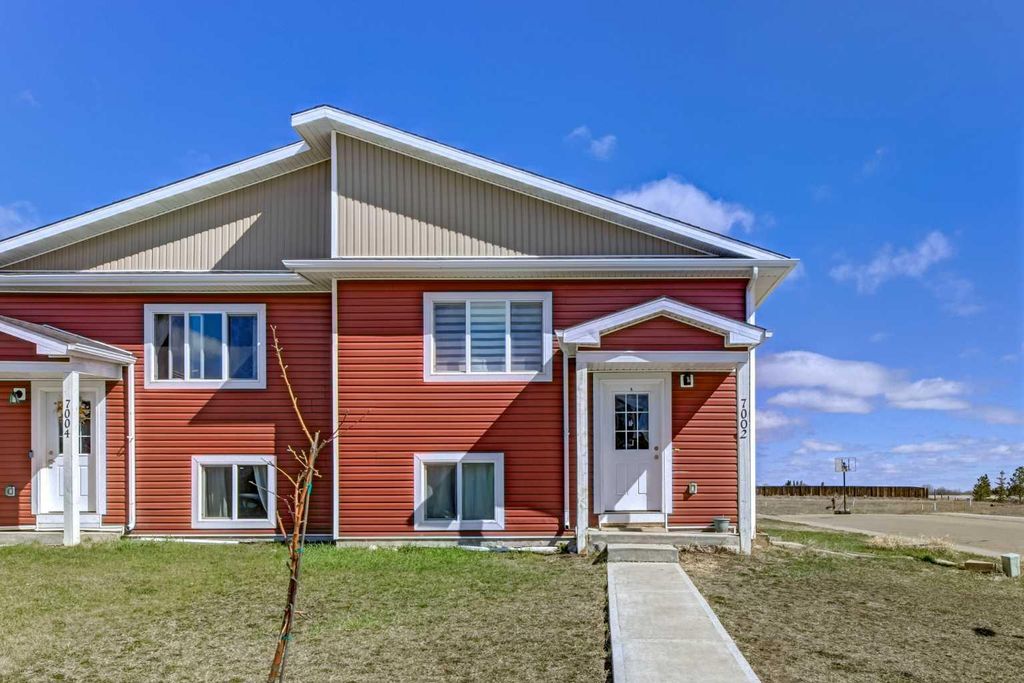 Photo of 7002 50 Avenue, Camrose, AB T4V 5G1 (MLS # A2314443)