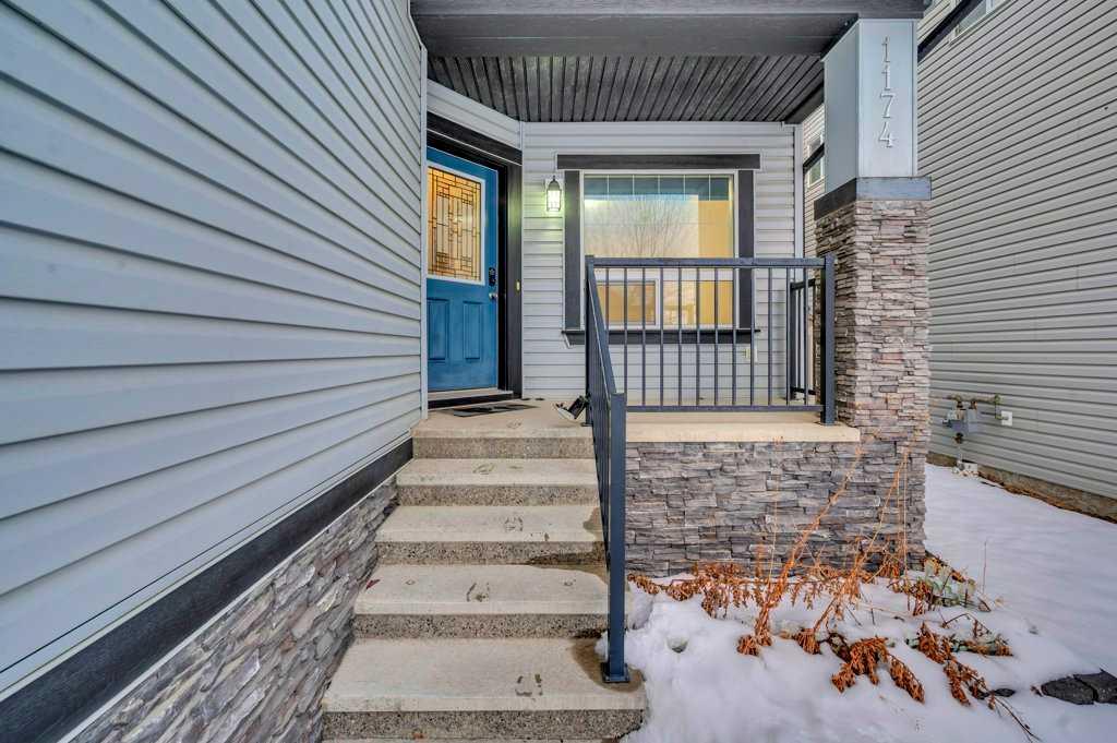 1174 Kingston Crescent SE