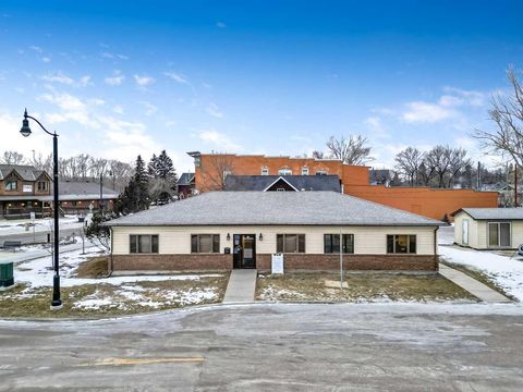 68 North Railway Street Okotoks AB T1S 1J3