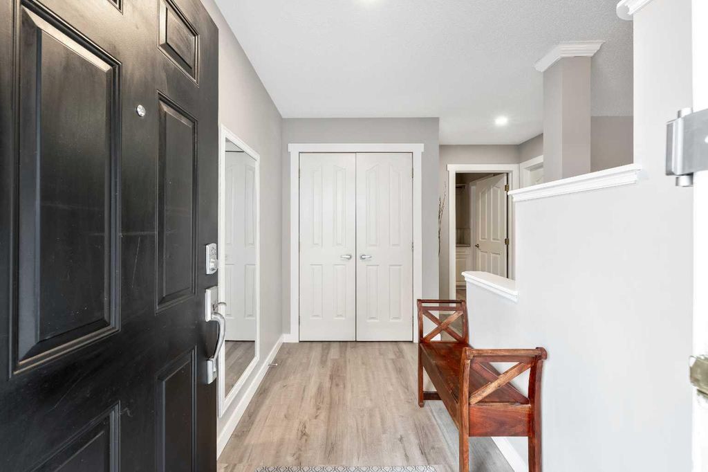 Photo of 9 Hidden Valley Crescent NW, Calgary, AB T3A 4Z3 (MLS # A2282421)