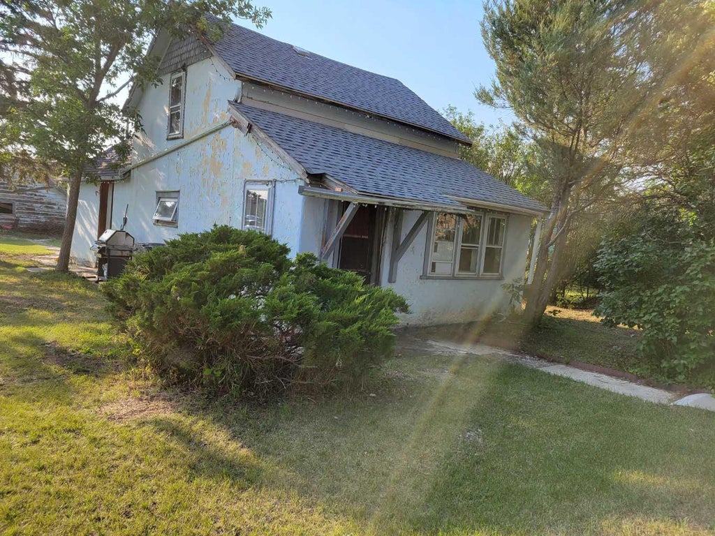 Photo of 131 5 Avenue E, Three Hills, AB T0M 2A0 (MLS # A2341045)