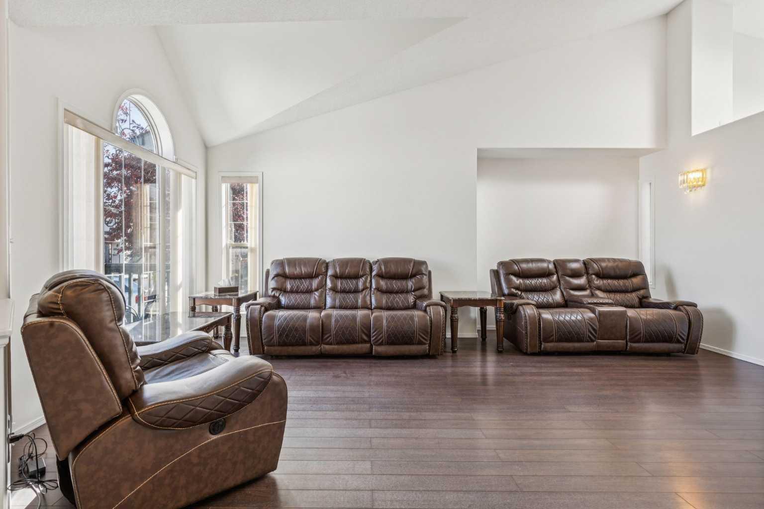 132 San Diego Green NE