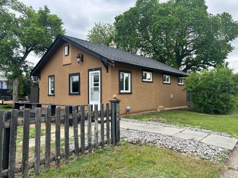 Photo of 1240 Newcastle Trail Trl, Drumheller, AB T0J 0Y2 (MLS # A2318256)