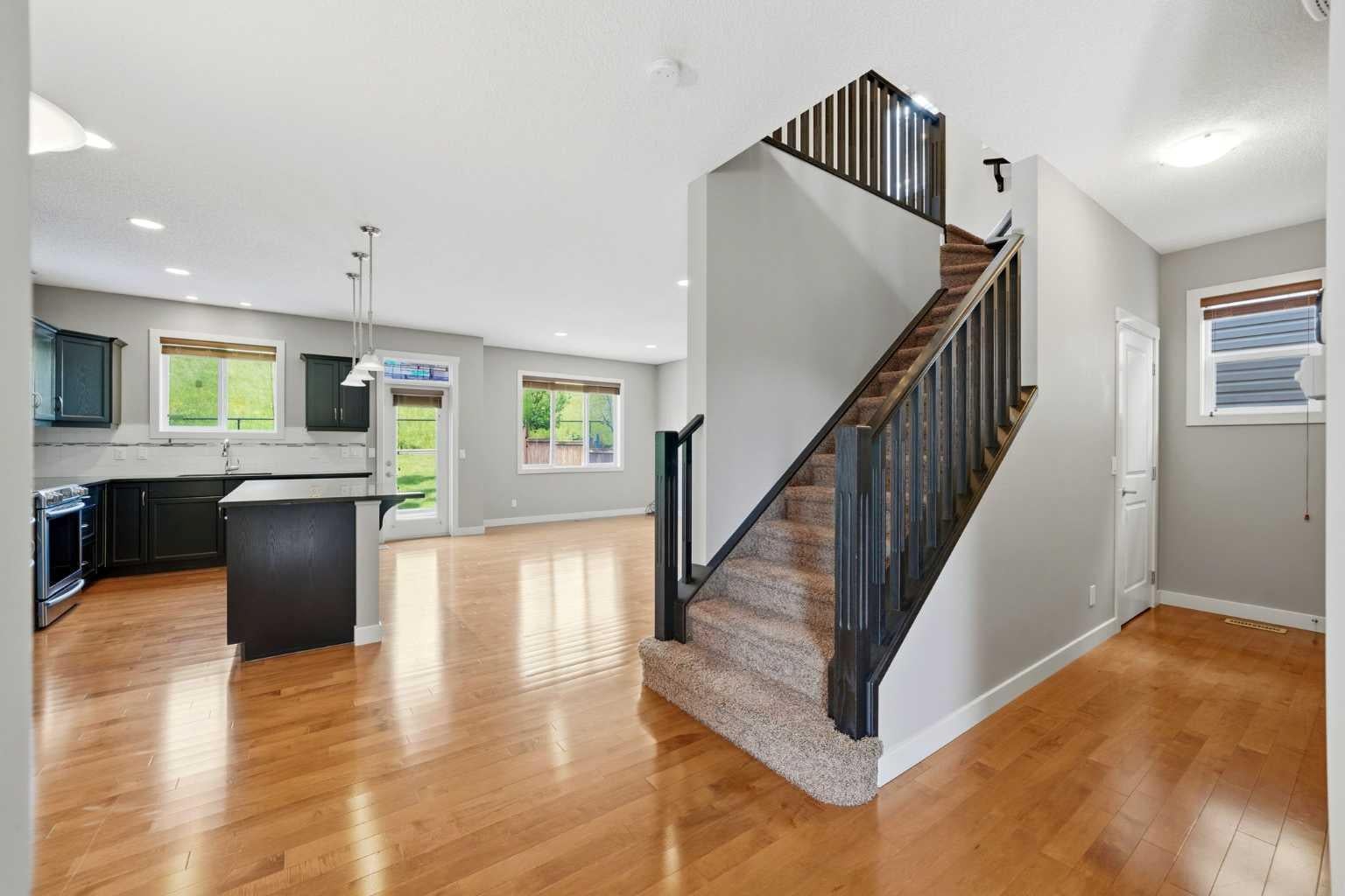 80 Sherwood Crescent NW