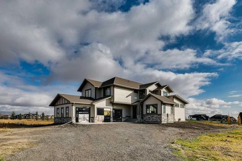 703 Green Haven Place Rural Foothills County AB T1S 0R3