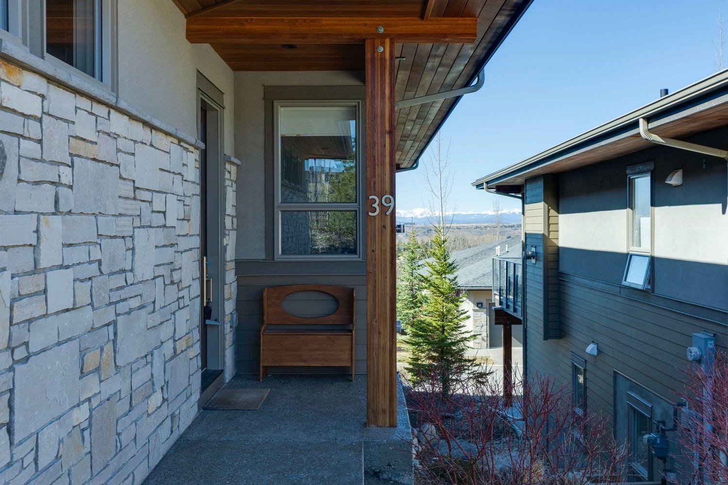 39 Watermark Villas