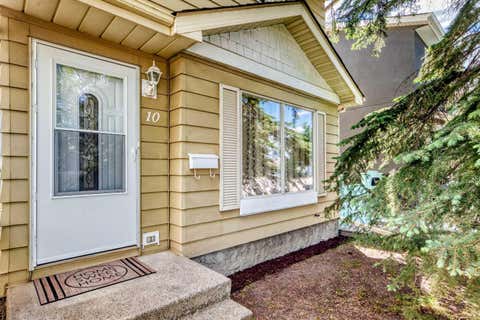 Photo of 10 Erin Ridge Place SE, Calgary, AB T2B 2W8 (MLS # A2322175)