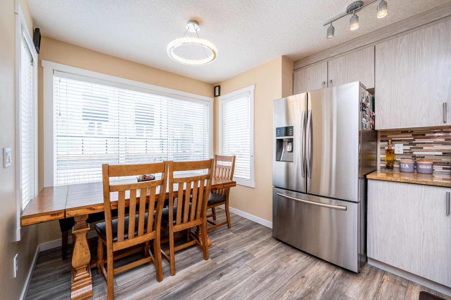 60 Covecreek Mews NE