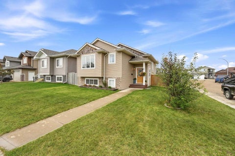 Photo of 117 Portway Close, Blackfalds, AB T4M 0G7 (MLS # A2345289)