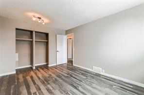 183 Dovely Crescent SE