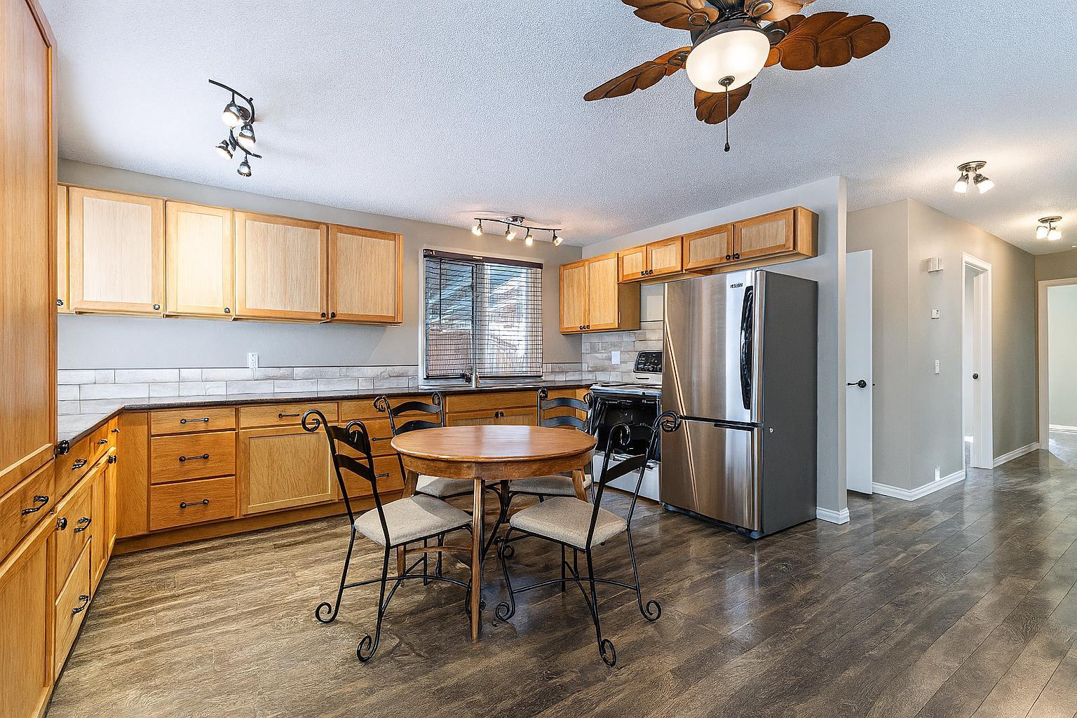 183 Dovely Crescent SE