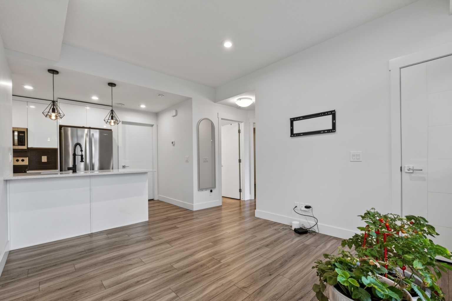 214 Seton Passage SE