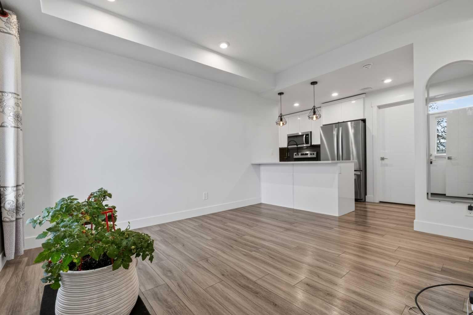 214 Seton Passage SE
