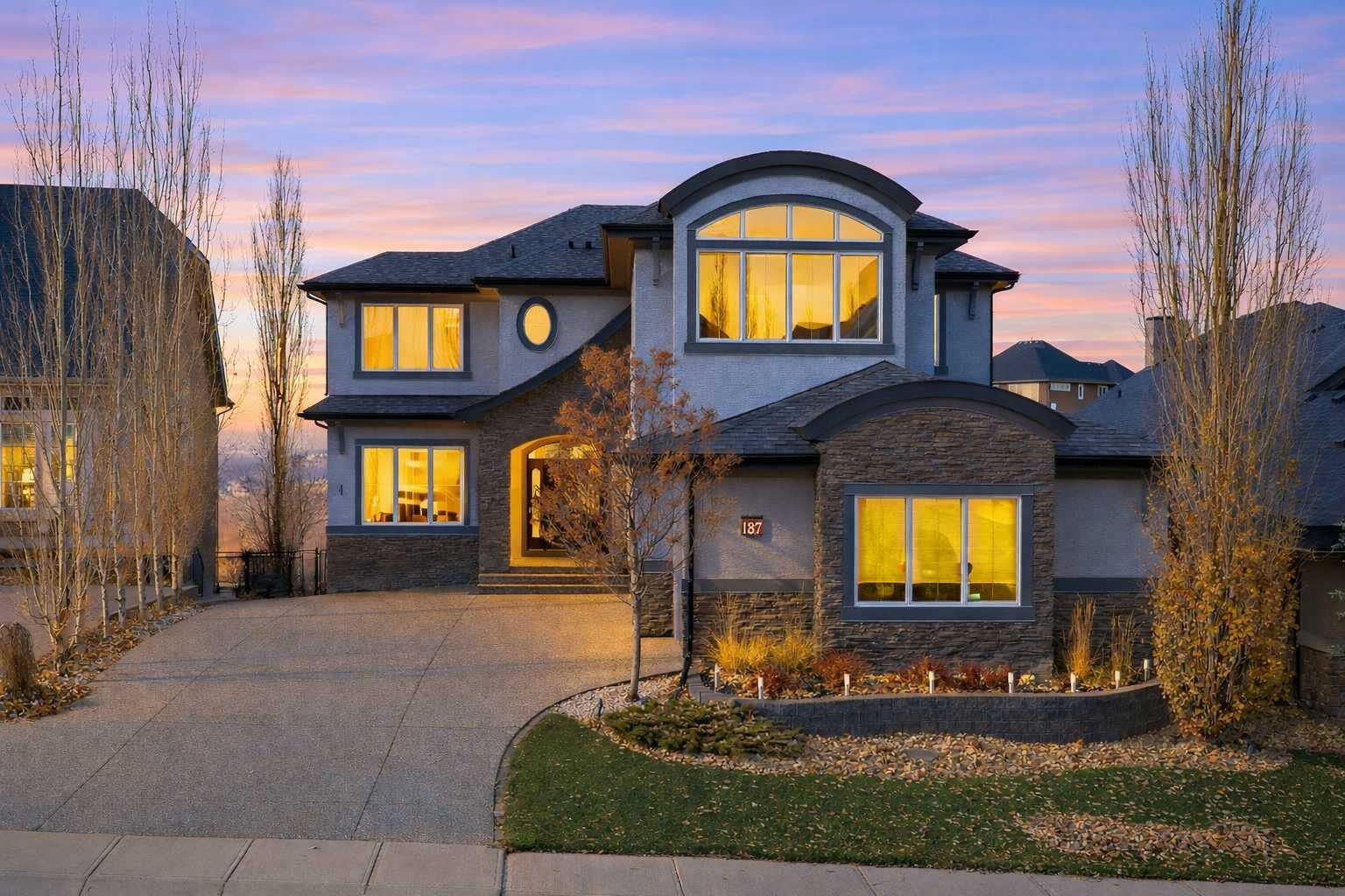 187 Cranarch Circle SE