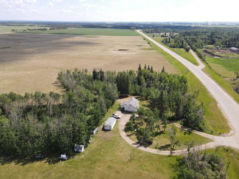 Photo of 81573 Hwy 2, Rural Northern Sunrise County, AB T0H 2R0 (MLS # A2282054)