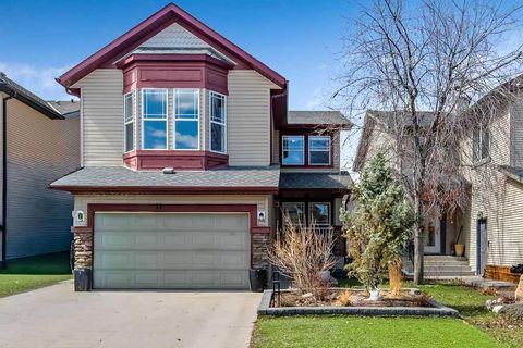 Photo of 11 Cougarstone Park SW, Calgary, AB T3H 4Z9 (MLS # A2306130)