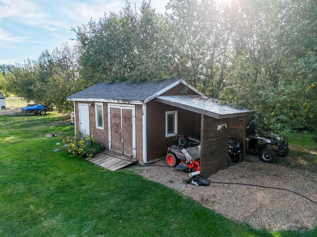 Photo of 9405 95 Avenue, Rural Mackenzie County, AB T0H 2H0 (MLS # A2293895)