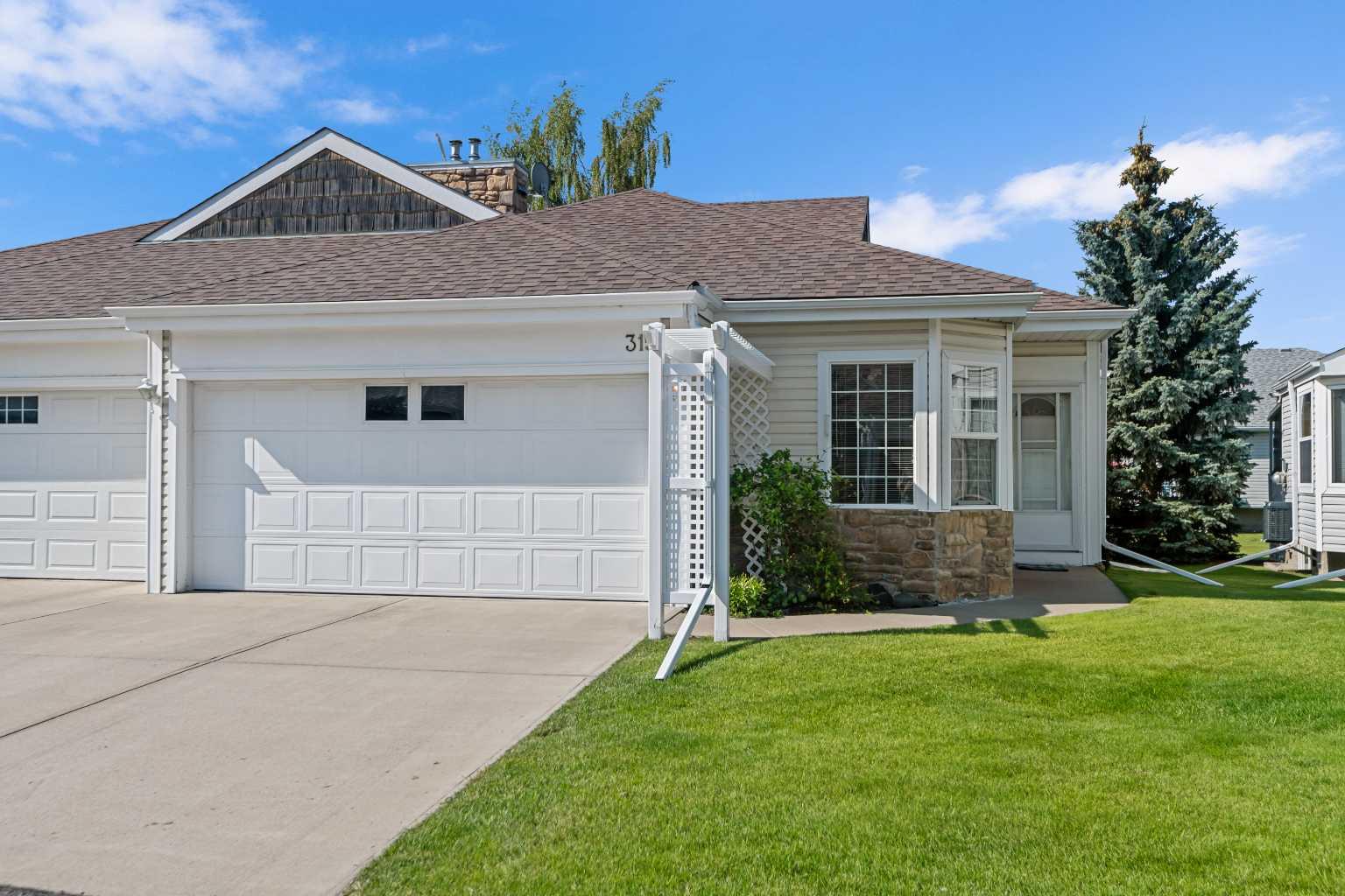 315 De Foras Close NW